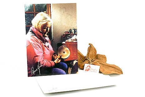 Anne Julie Postkarte - Anne Julie pibefremstilling